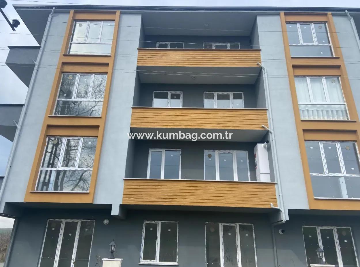 Tekirdağ Kumbağ'da Doğa Manzarali Yeni 1+1 Satilik Daire