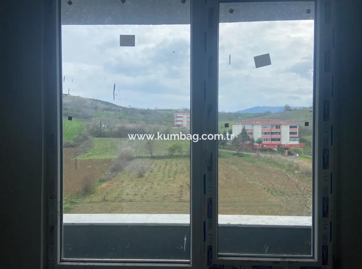 Tekirdağ Kumbağ'da Doğa Manzarali Yeni 1+1 Satilik Daire