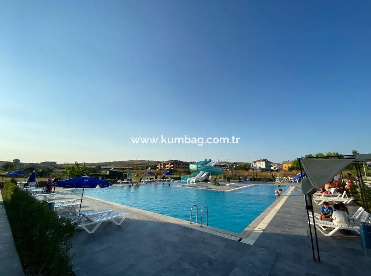 Kumbağ Havuzlu Aquparkli Sitede Sezonluk Kiralik 2+1