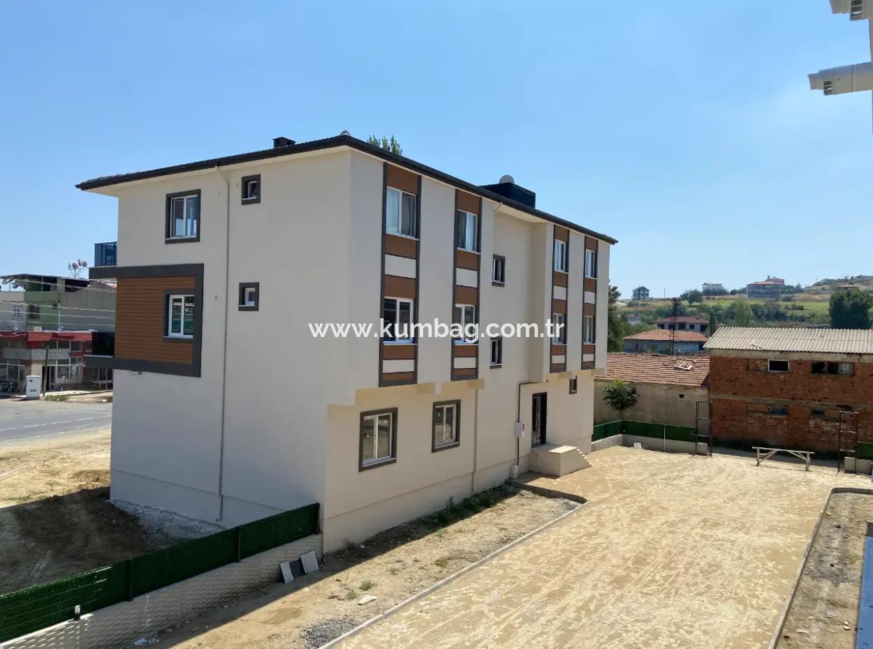 Kumbağ Ana Cadde Üzerinde Site İçi Kiralik 1+1 Daire