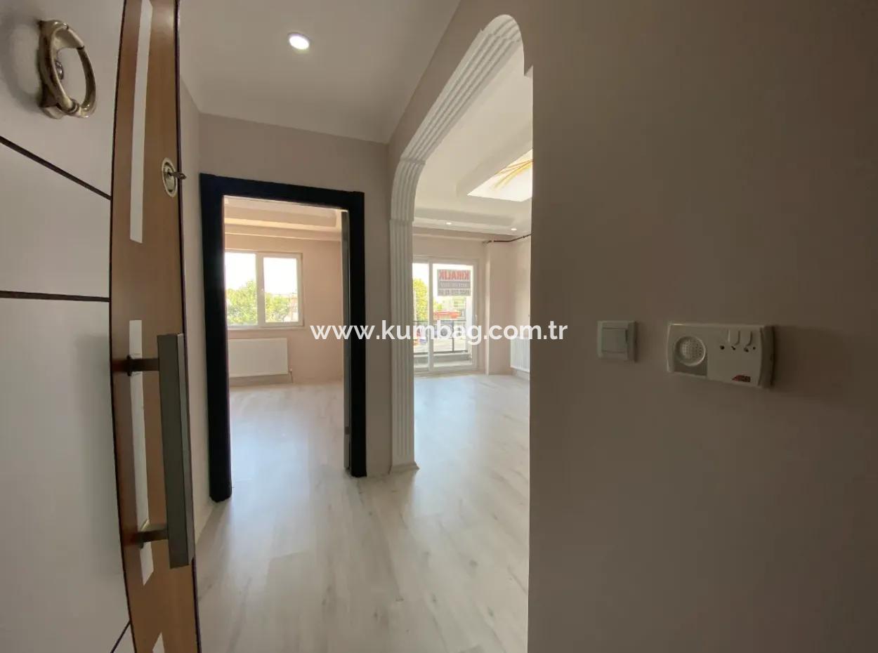 Kumbağ Ana Cadde Üzerinde Site İçi Kiralik 1+1 Daire