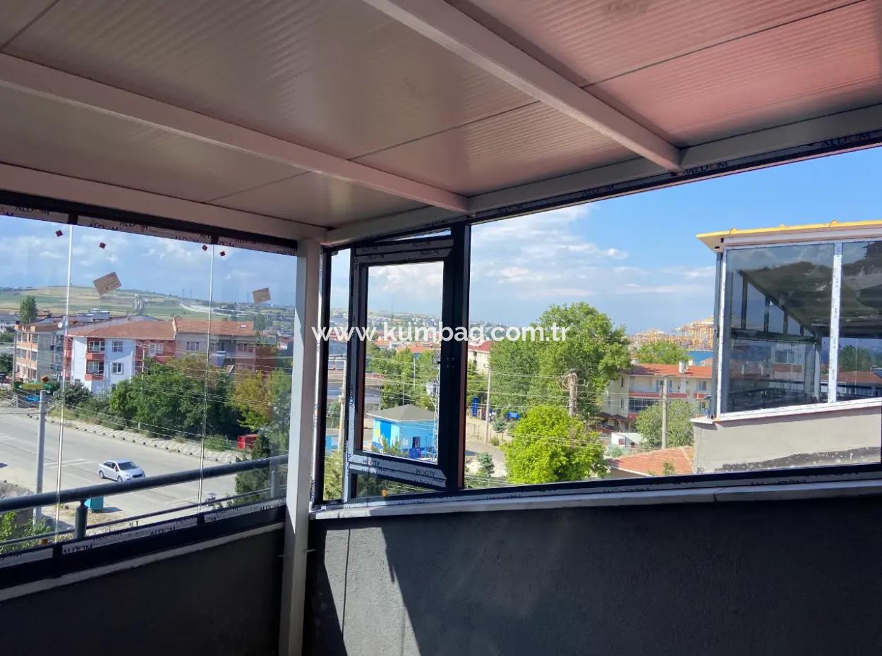 Kumbağ Mah. Ana Cadde Üzerinde Geniş Terasli 2+1 Satilik Daire