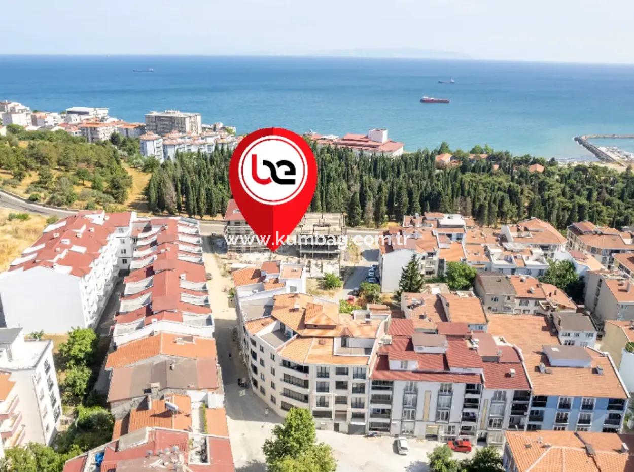 Çiftlikönü Mahallesinde Deniz Manzarali Satilik Daireler