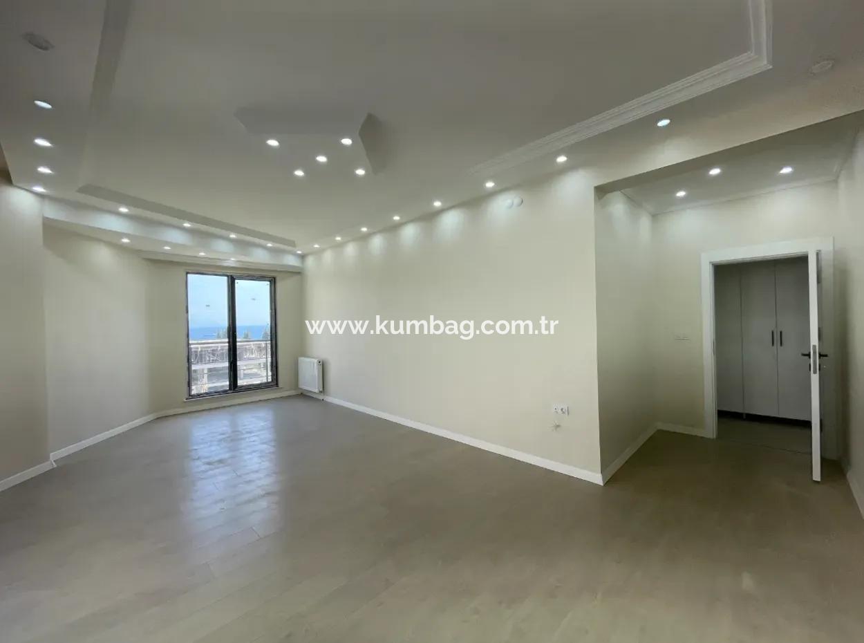 Çiftlikönü Mahallesinde Deniz Manzarali Satilik Daireler