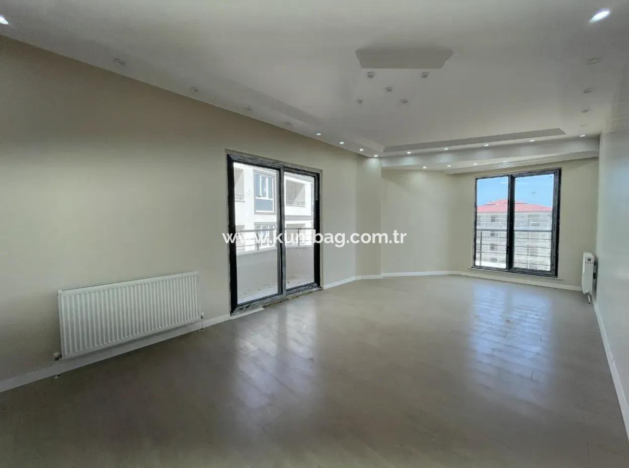 Çiftlikönü Mahallesinde Deniz Manzarali Satilik Daireler