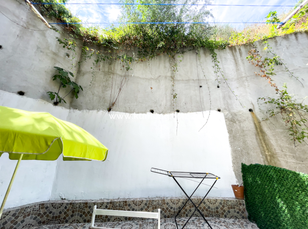 2 1 Apartment For Sale In Kumbag, Large Garden, Separate Kitchen, Furnished