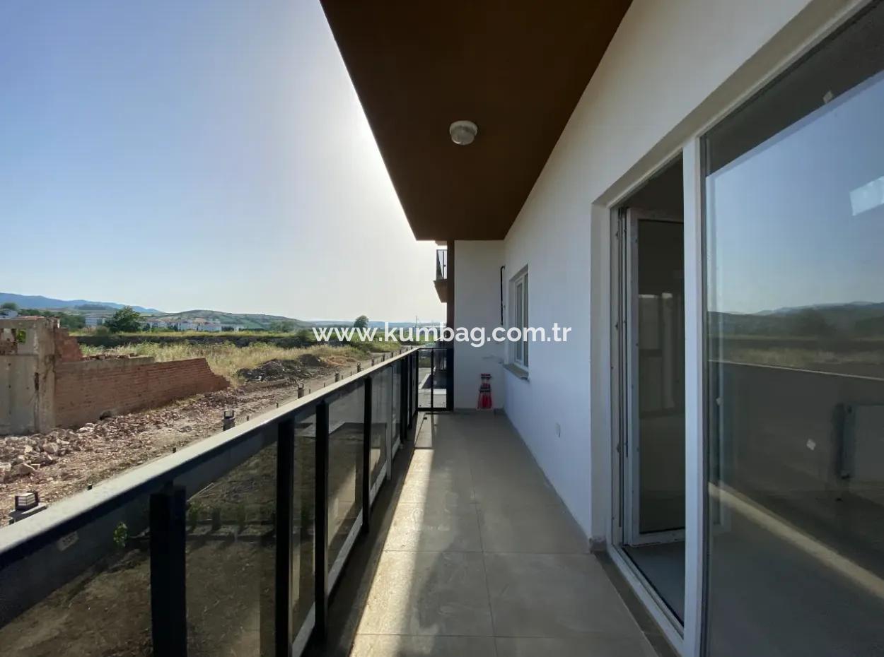 Kumbağ Havuzlu Sitede Denize Yakin Yaz-Kiş Kiralik 2+1 Sifir Daire