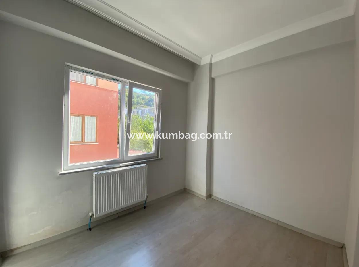 Kumbağ Pazar Sokaği Mevkii Yeni Binada Kiralik 1+1 Daire