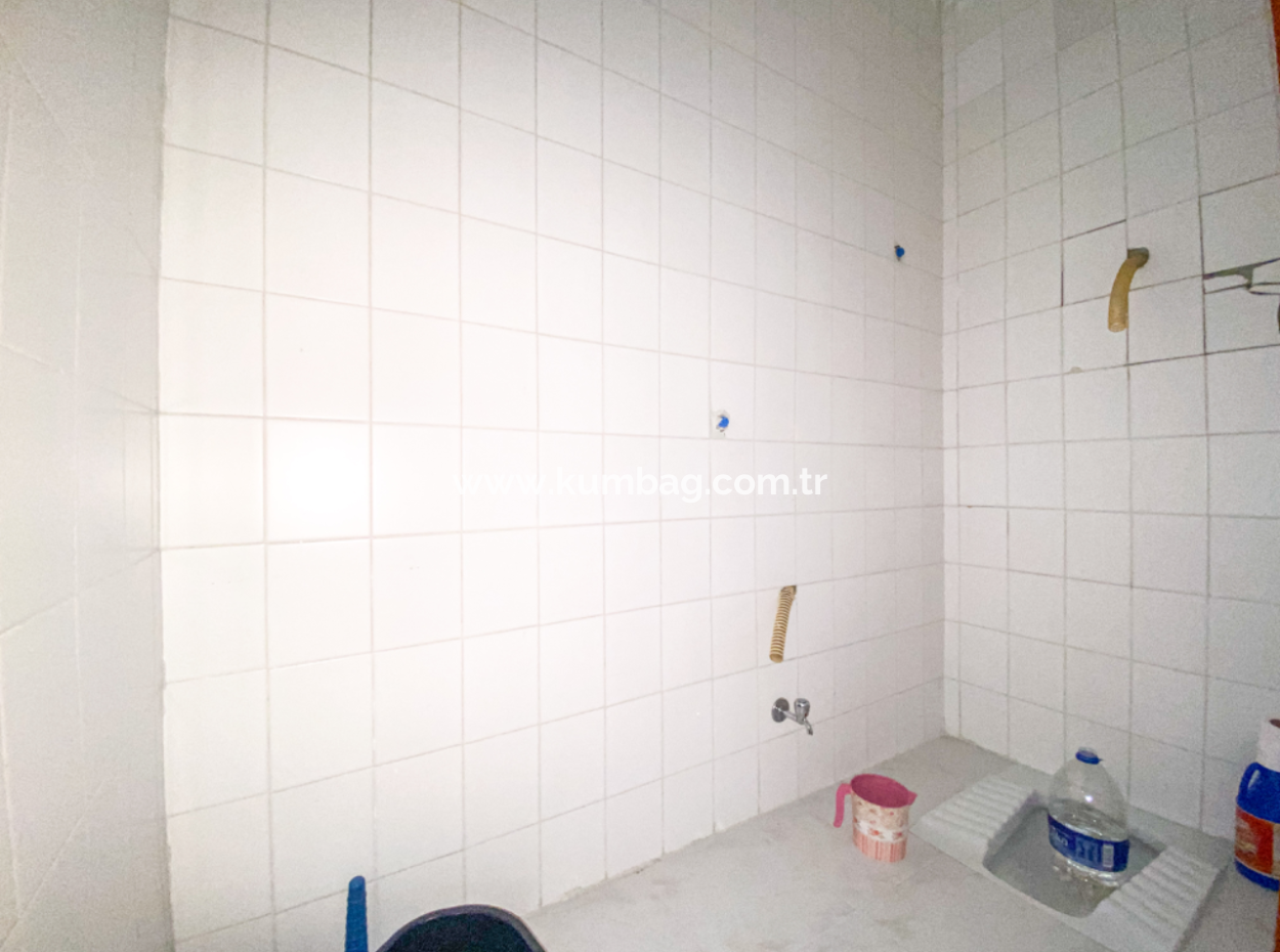 Altinova Mah. Site İçerisinde Deniz Manzarali Satilik 2+1 Daire