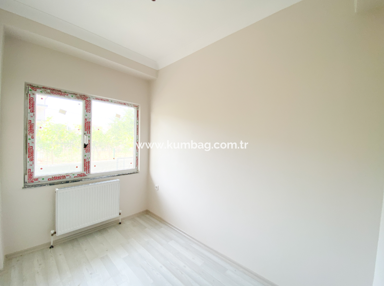 Kumbağ Mah. Havuzlu Site İçerisinde Satilik 2+1 Daireler