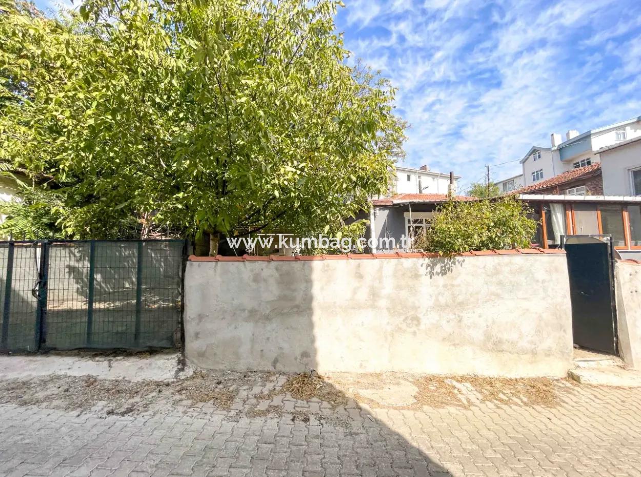 2 1 Detached House With Large Garden In Barbaros Neighborhood