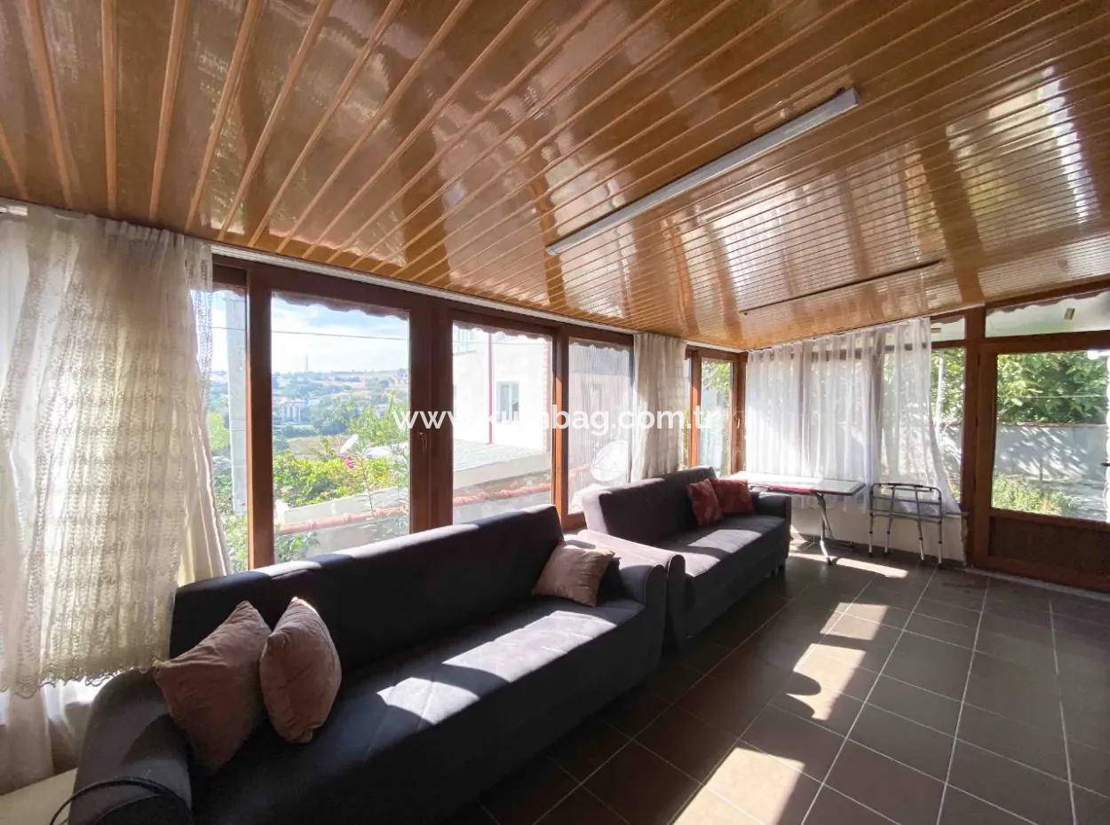 2 1 Detached House With Large Garden In Barbaros Neighborhood