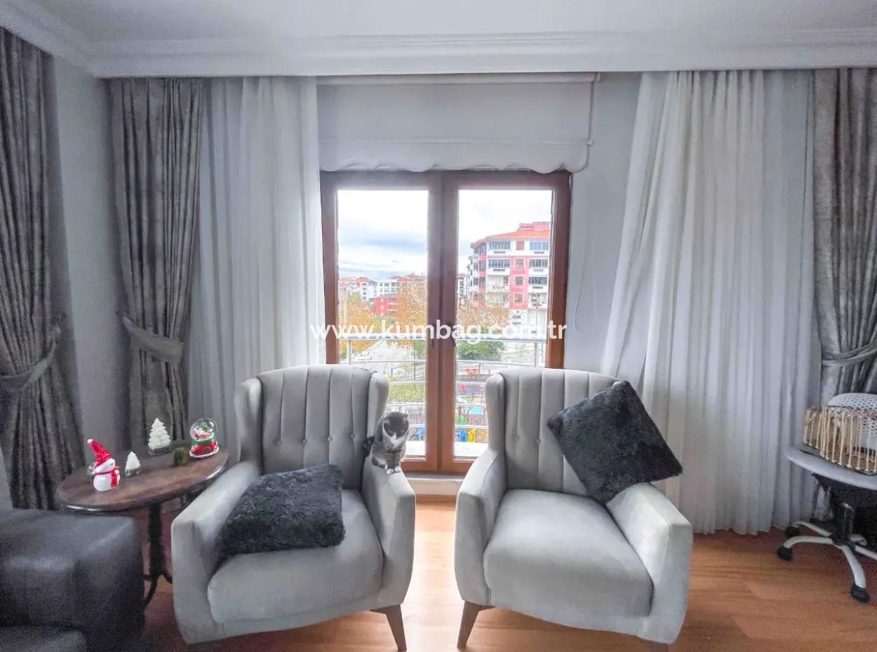 3 1 Apartment For Sale In Altinova With Sea View