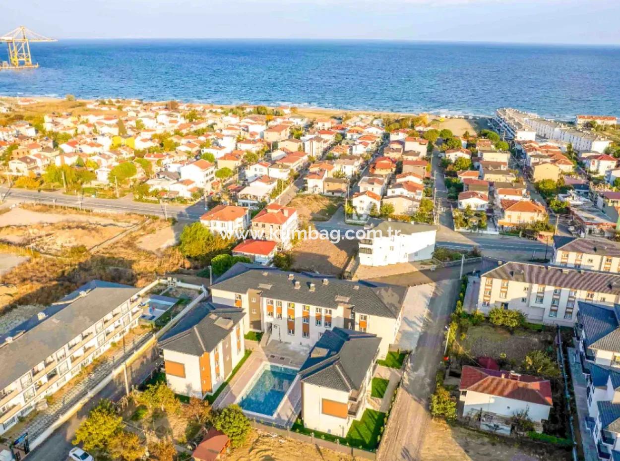 Shop For Rent In The Developing Area In Kumbağ 400 M2 Visible From The Street