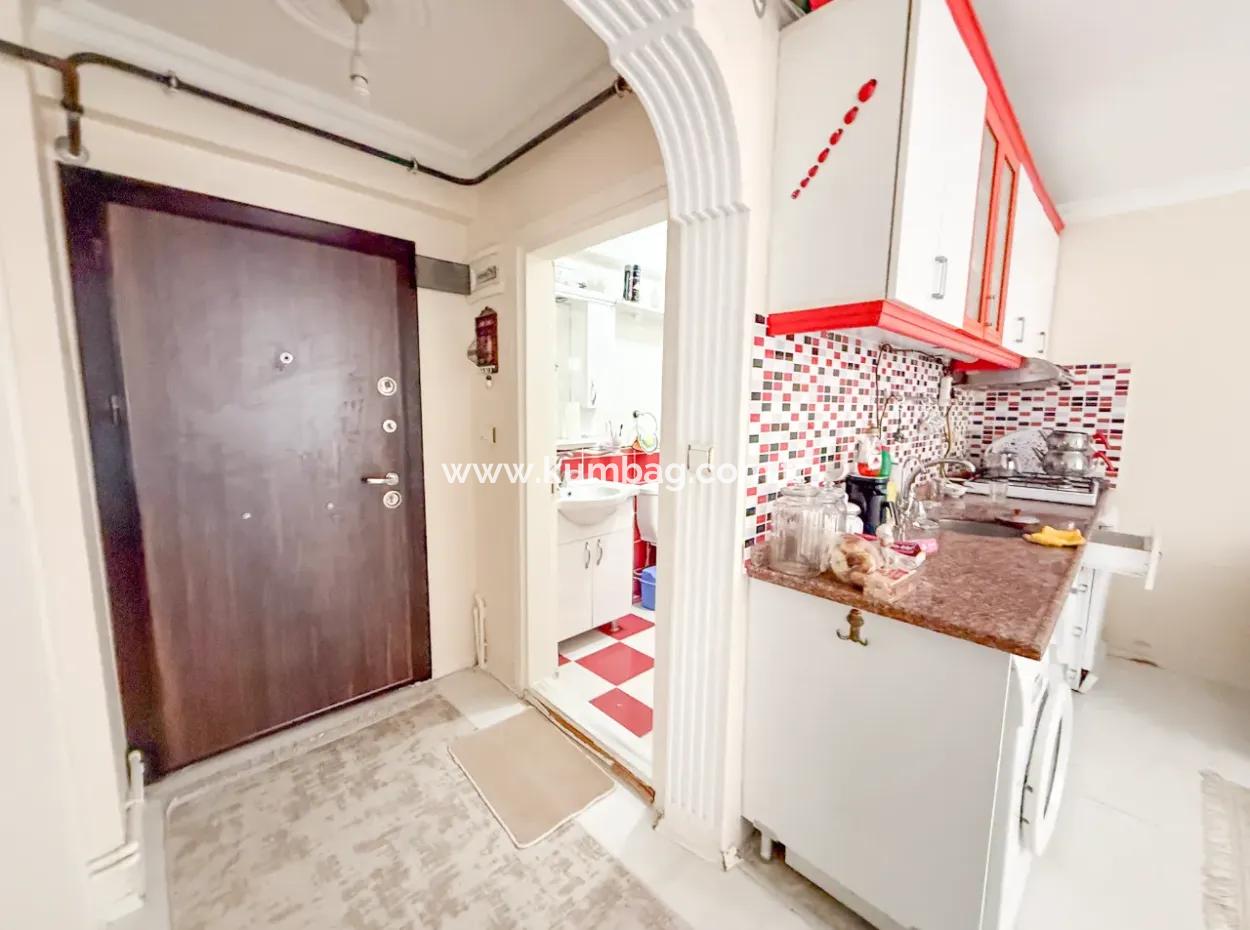 2 1 Apartment For Sale With Double Balconies In Central Location Of Kumbağ