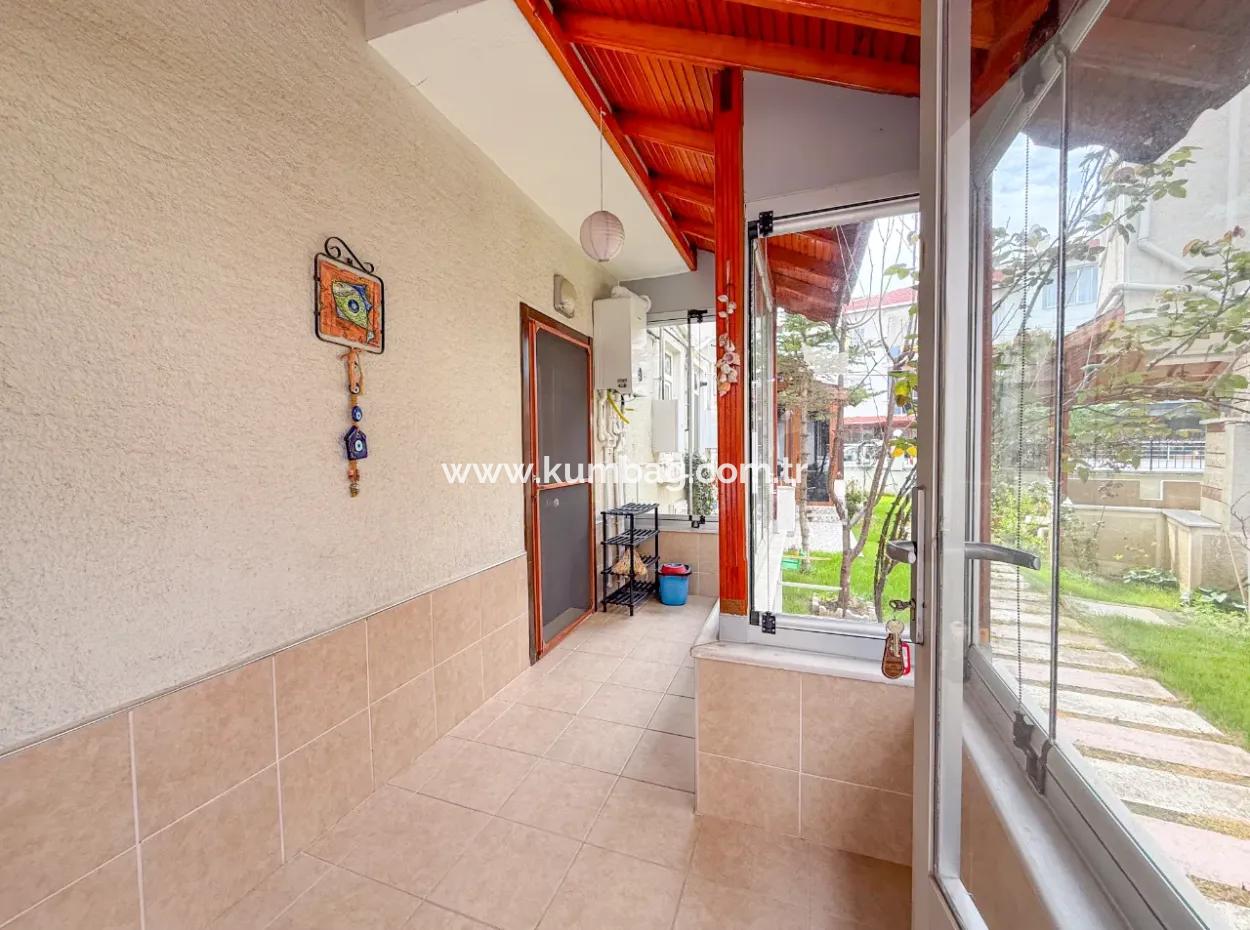 Triplex Villa For Sale In A Complex With 50 Mt Pool To Kumbağ Deniz
