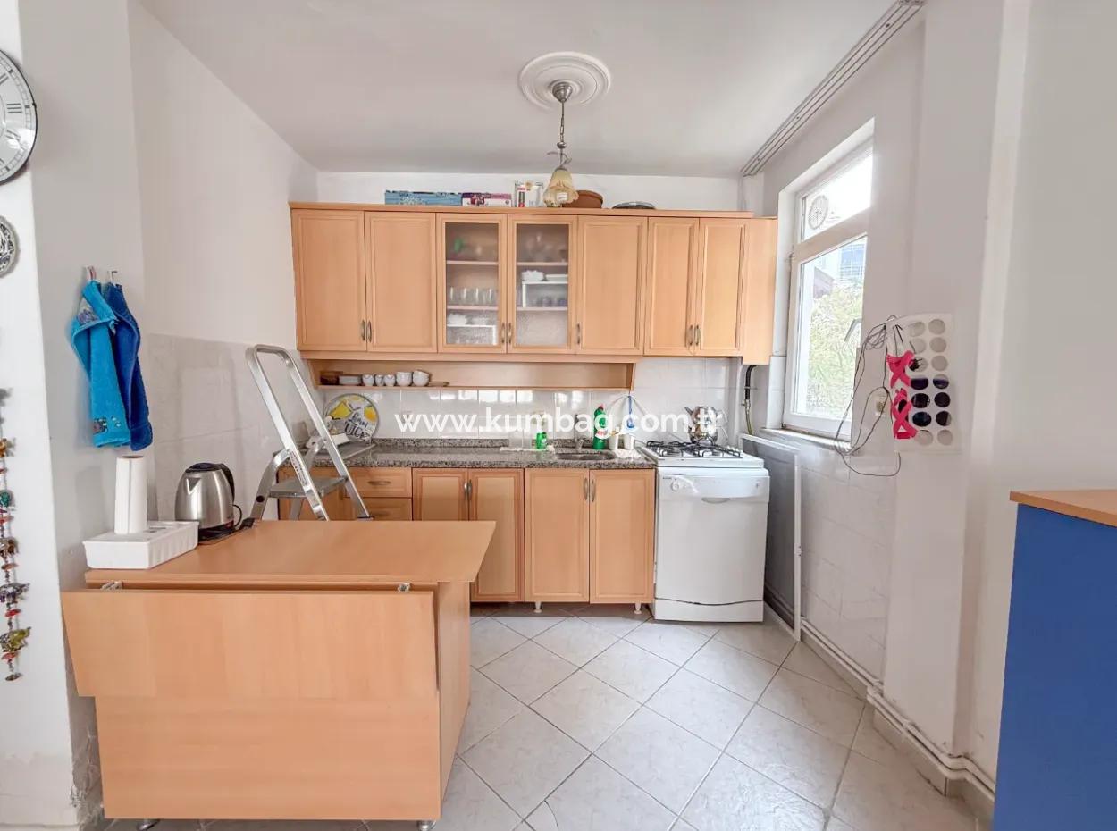 Triplex Villa For Sale In A Complex With 50 Mt Pool To Kumbağ Deniz