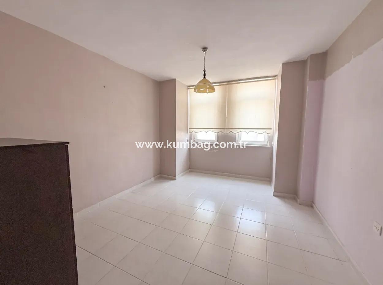 Triplex Villa For Sale In A Complex With 50 Mt Pool To Kumbağ Deniz