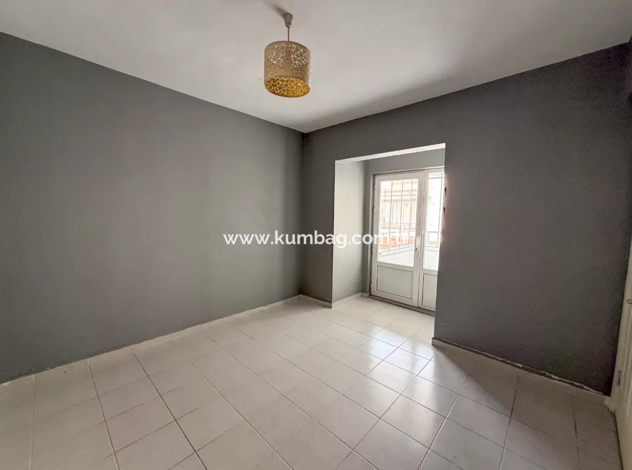 Triplex Villa For Sale In A Complex With 50 Mt Pool To Kumbağ Deniz