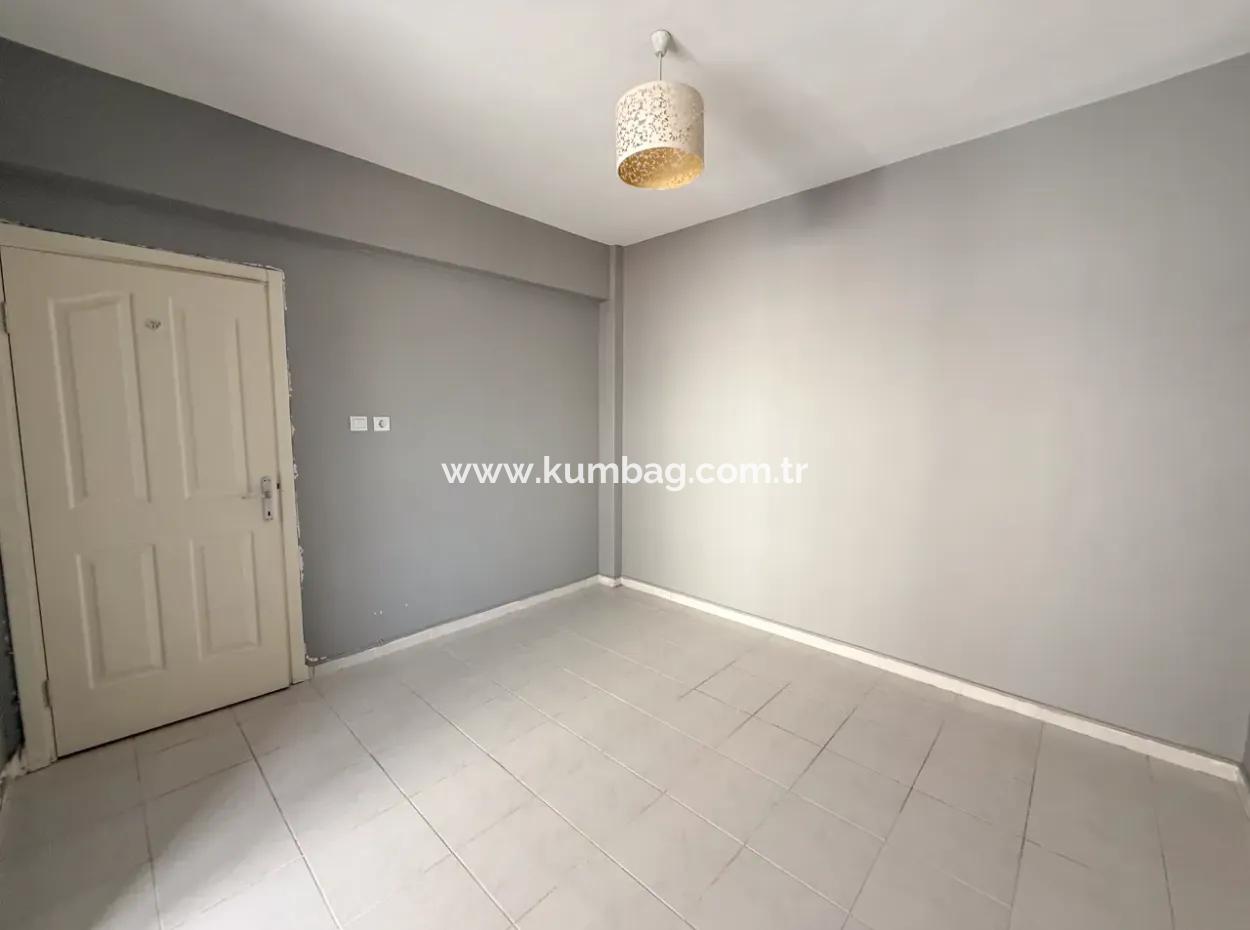 Triplex Villa For Sale In A Complex With 50 Mt Pool To Kumbağ Deniz