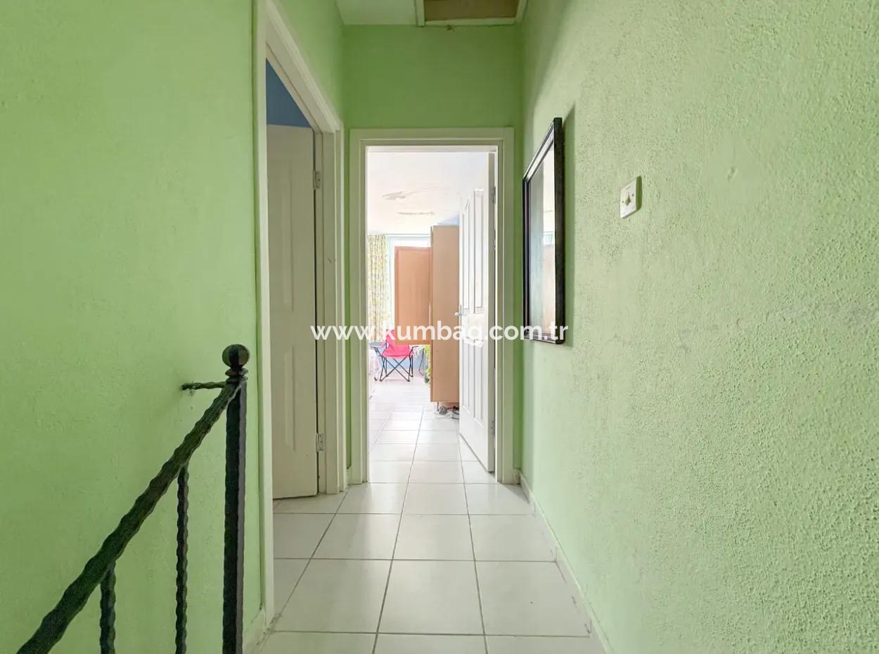 Triplex Villa For Sale In A Complex With 50 Mt Pool To Kumbağ Deniz