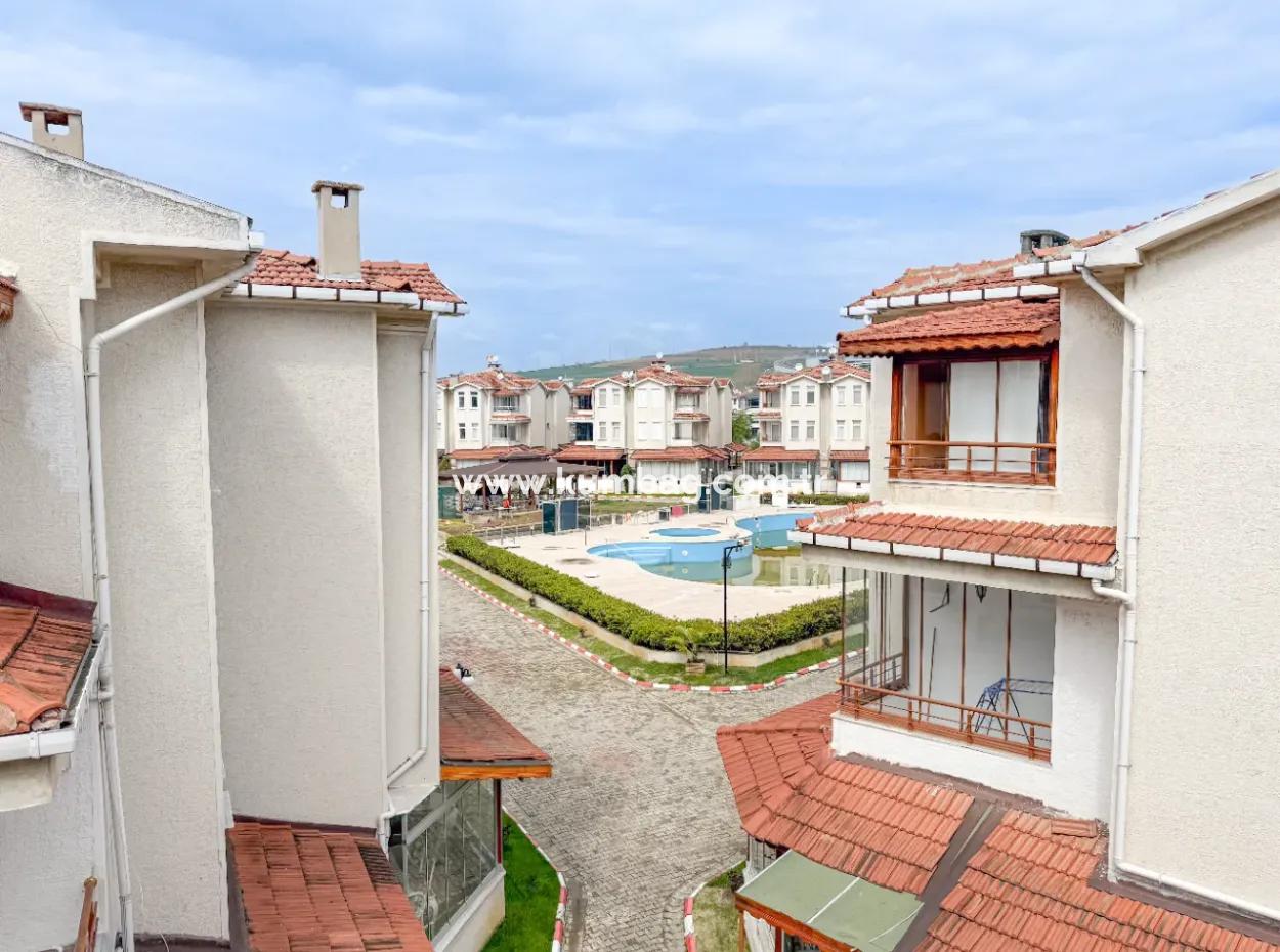 Triplex Villa For Sale In A Complex With 50 Mt Pool To Kumbağ Deniz