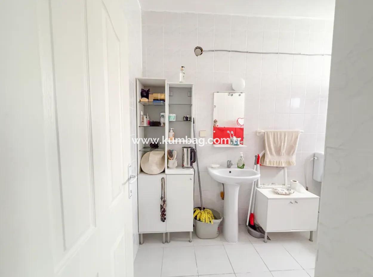 Triplex Villa For Sale In A Complex With 50 Mt Pool To Kumbağ Deniz