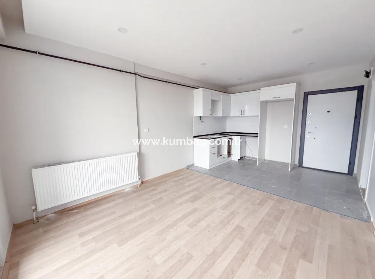 Luxury 1 1 Apartments Close To The Sea And The Street In Kumbağ Pool Complex