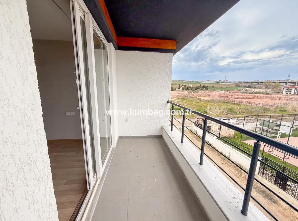 Luxury 1 1 Apartments Close To The Sea And The Street In Kumbağ Pool Complex