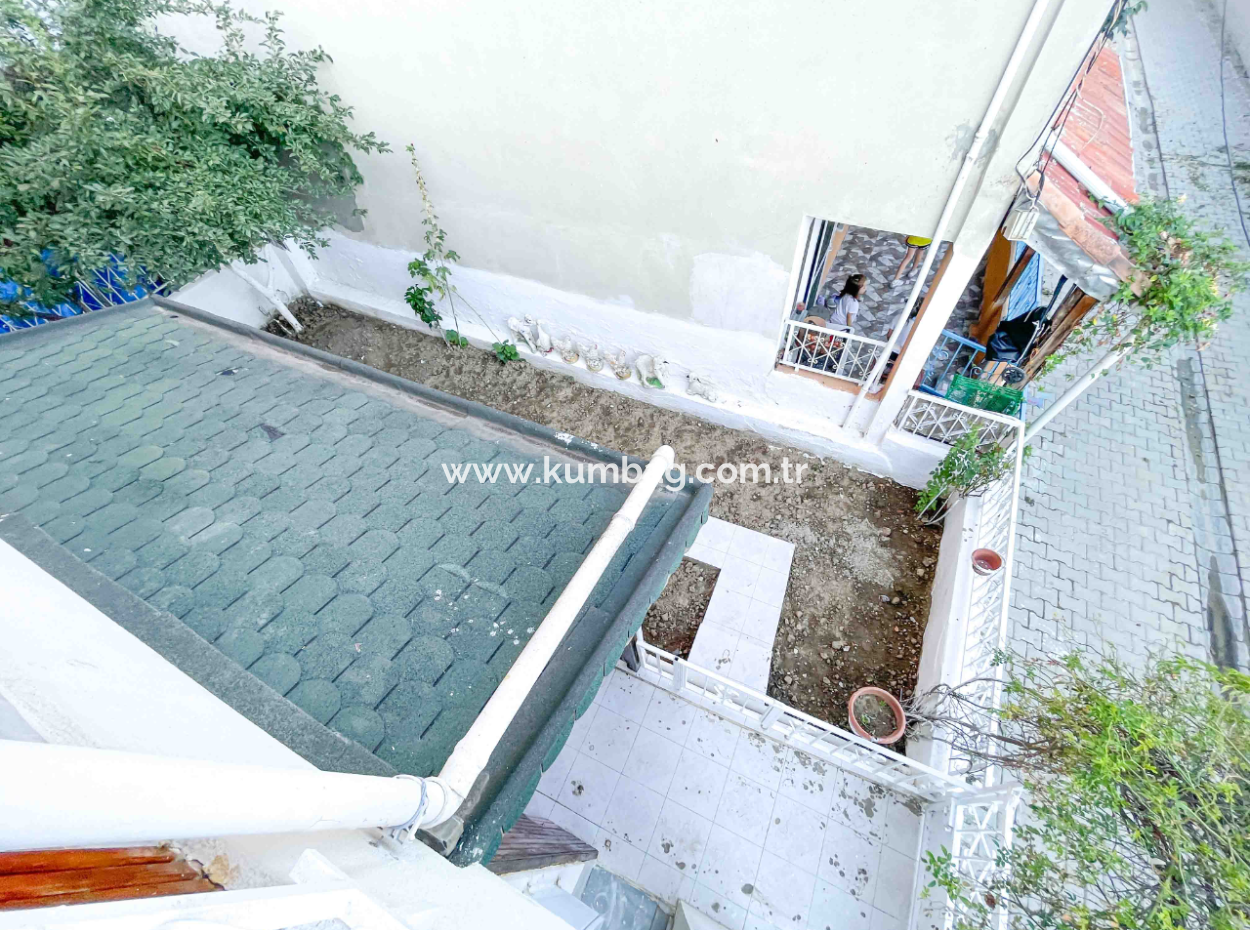 2 Storey Villa With Garden For Sale Near Market Street In Kumbag