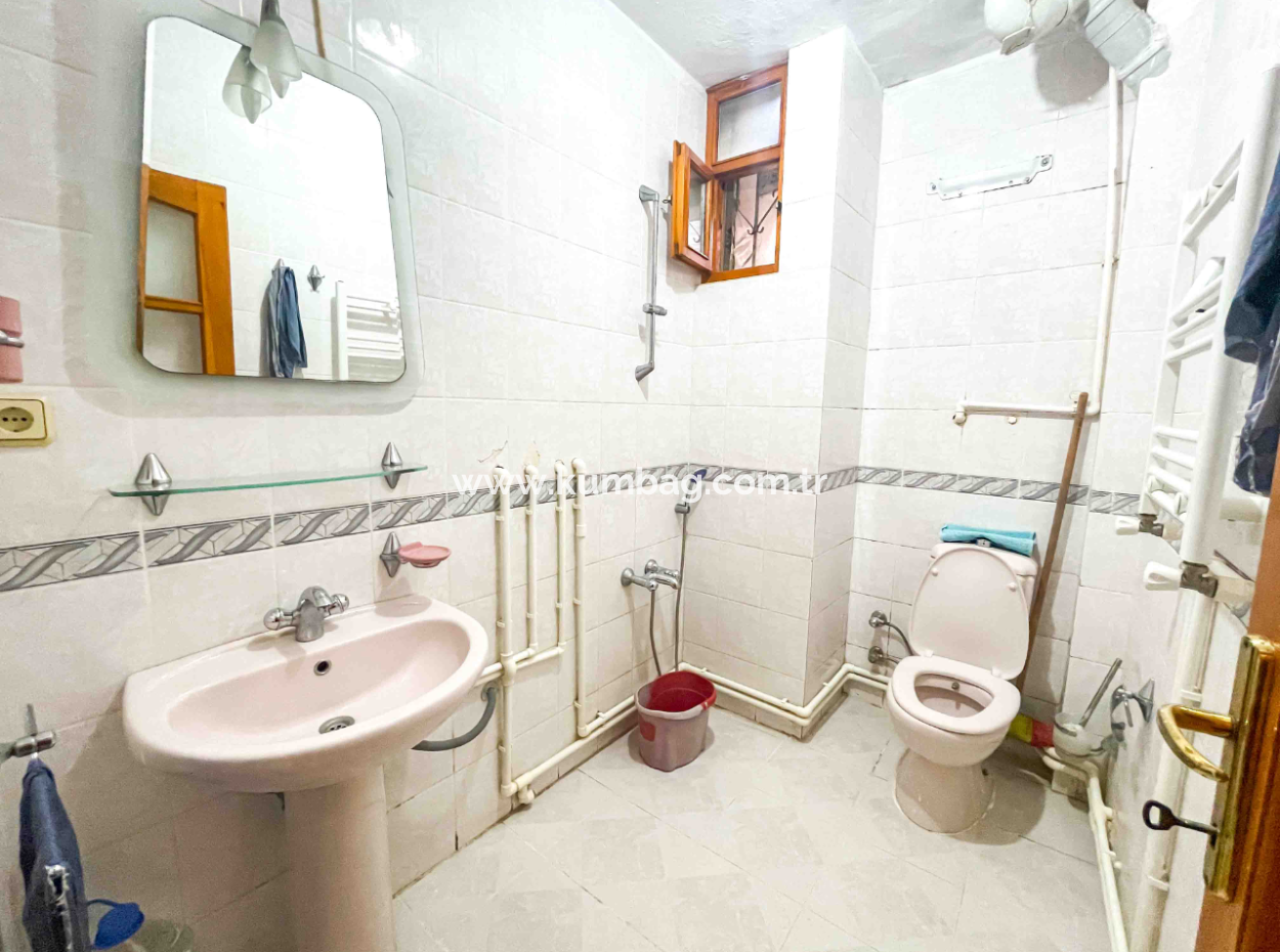 2 Storey Villa With Garden For Sale Near Market Street In Kumbag