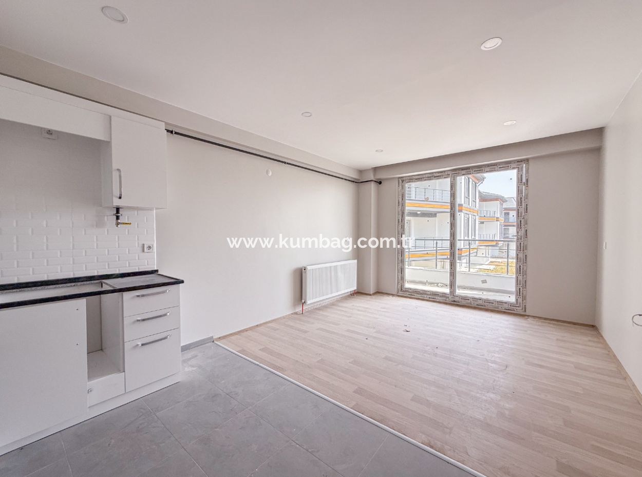 Luxury 2 1 Apartments For Rent Near The Sea In Kumbağ Complex With Pool