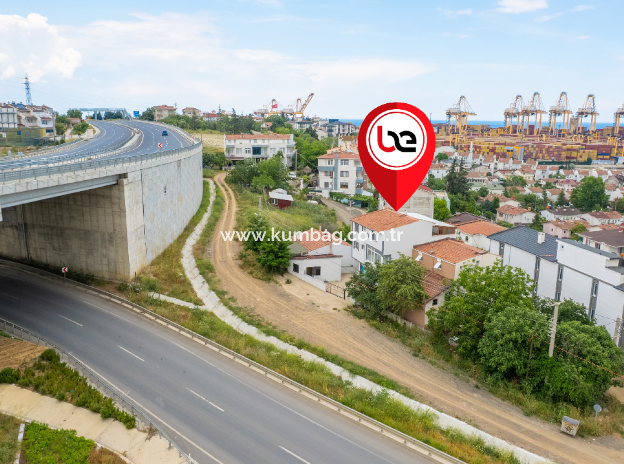 Triplex Detached House For Sale With Sea View And Street Front