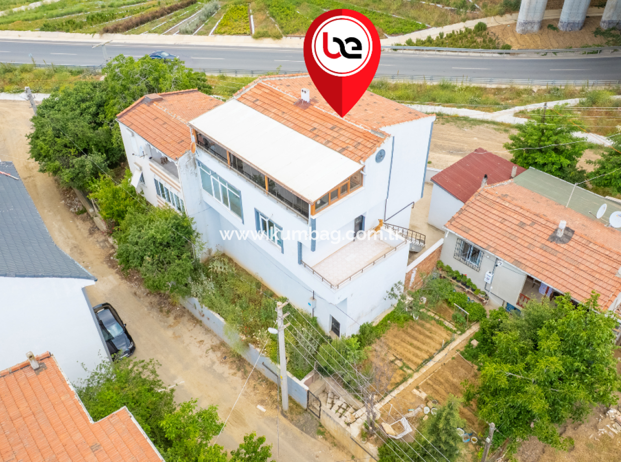 Triplex Detached House For Sale With Sea View And Street Front