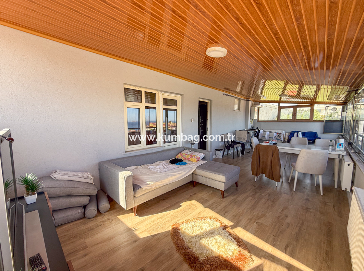 Triplex Detached House For Sale With Sea View And Street Front