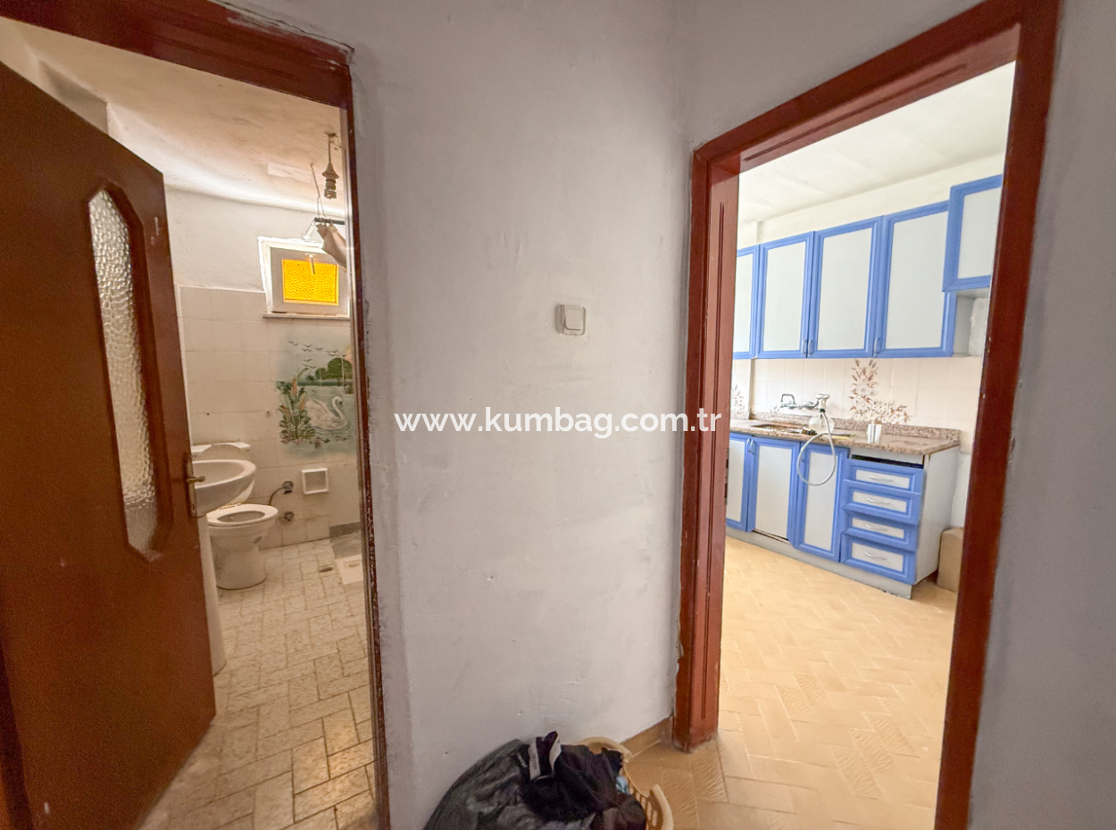 Triplex Detached House For Sale With Sea View And Street Front