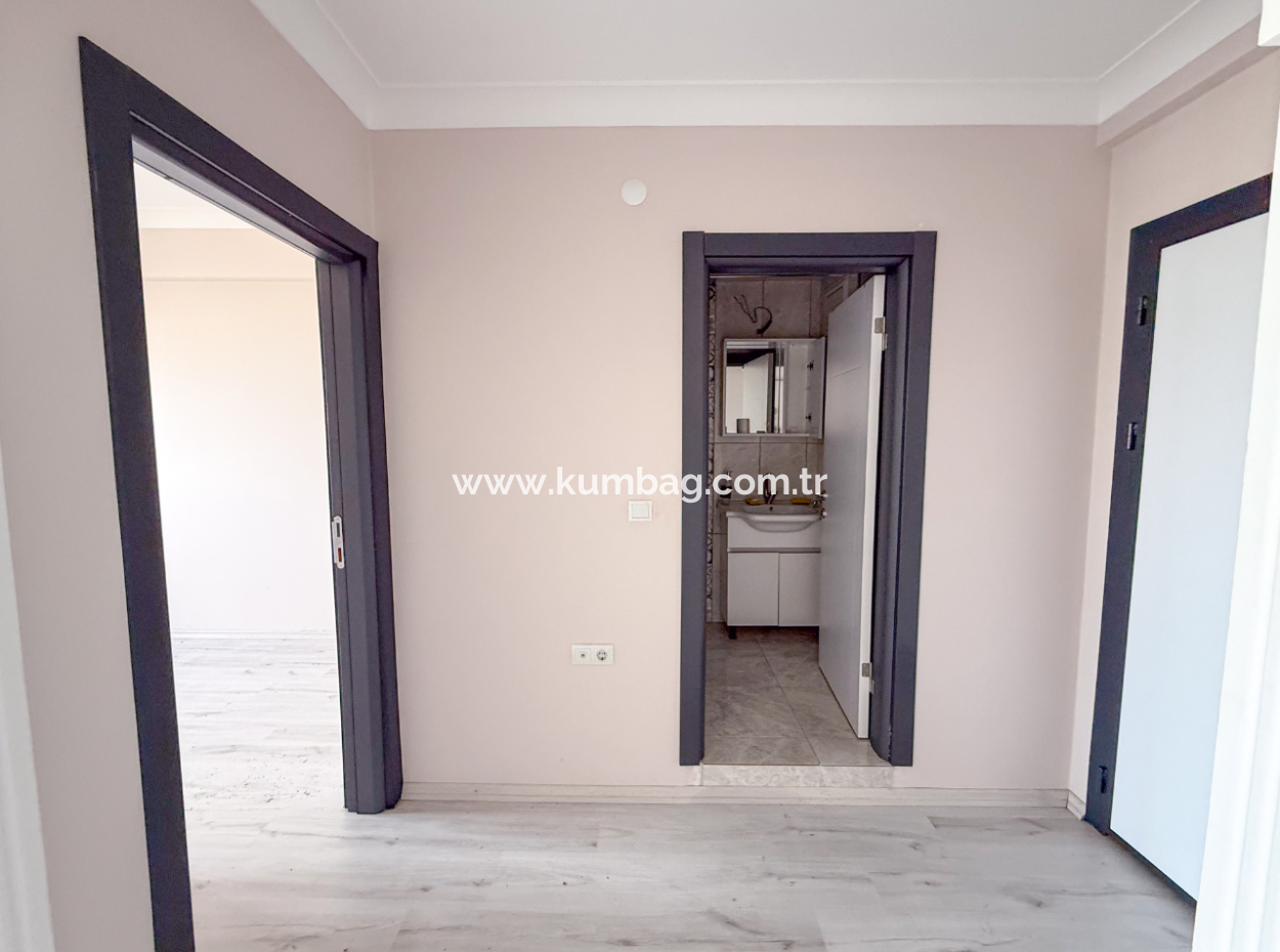 1 1 Apartment For Rent In A Complex On The Front Of Kumbağ Main Street
