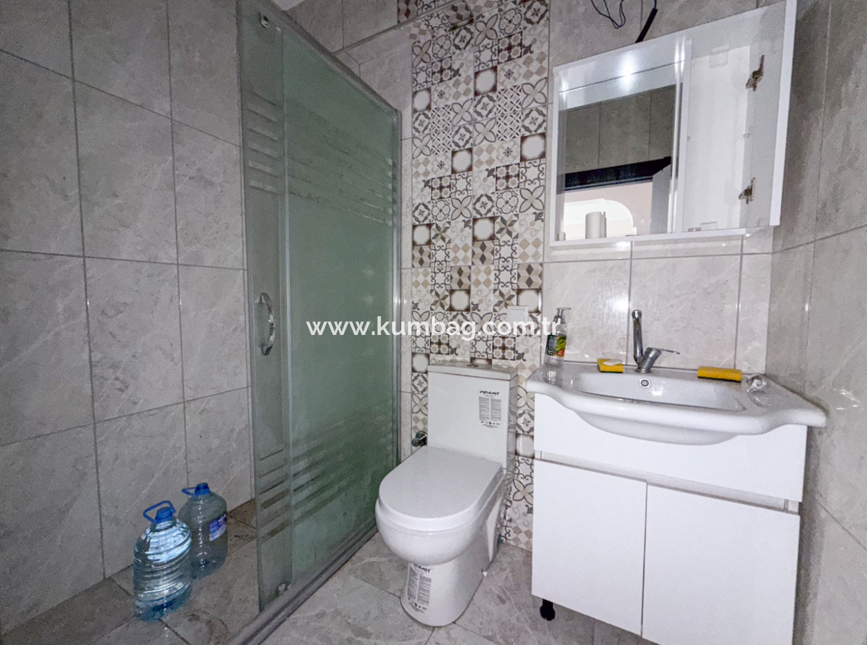 1 1 Apartment For Rent In A Complex On The Front Of Kumbağ Main Street