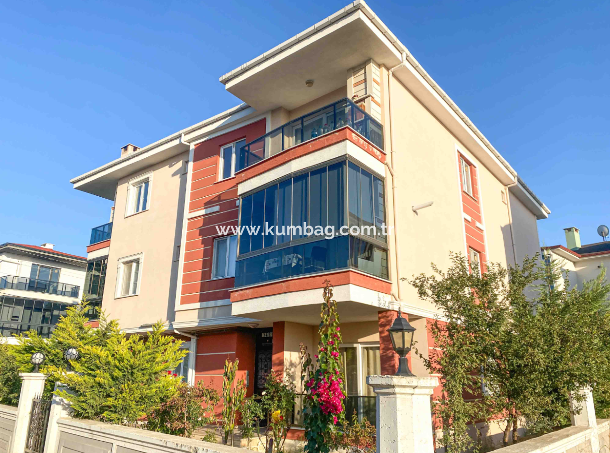 For Sale On The Sea Side Of The Street In Kumbağ 1 1