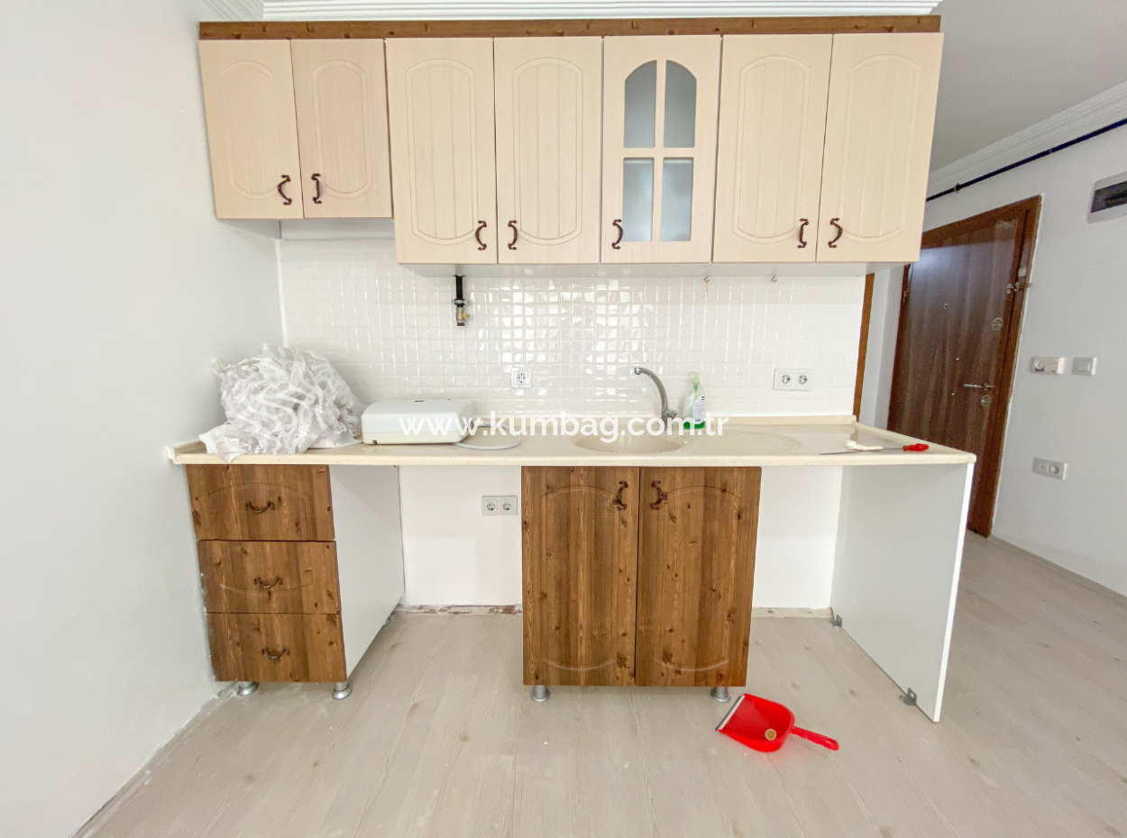 1 1 Apartment For Rent With Large Balcony In Central Location Of Kumbağ