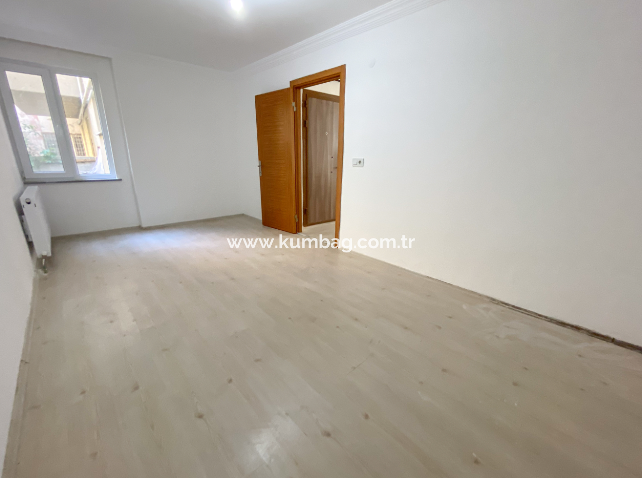 1 1 Apartment For Rent With Large Balcony In Central Location Of Kumbağ