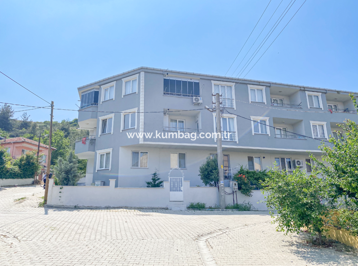 Spacious 1 1 Flat For Rent Close To Kumbağ Market Street
