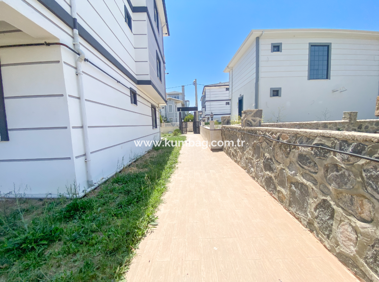 2 1 Corner Apartment For Sale In Kumbagh