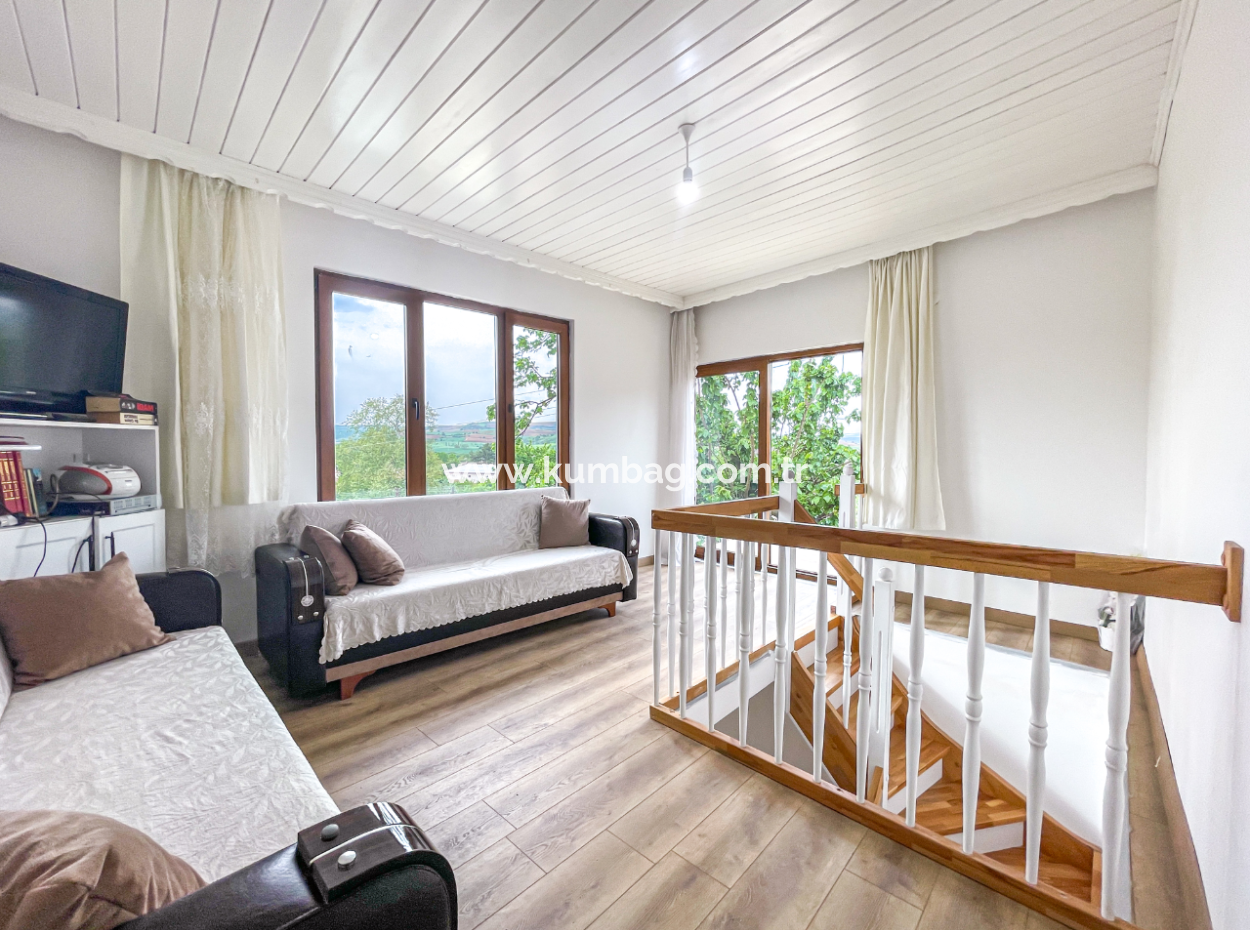 Tekirdağ Naipköy Mah. 4 1 Detached Village House And Outbuildings For Sale