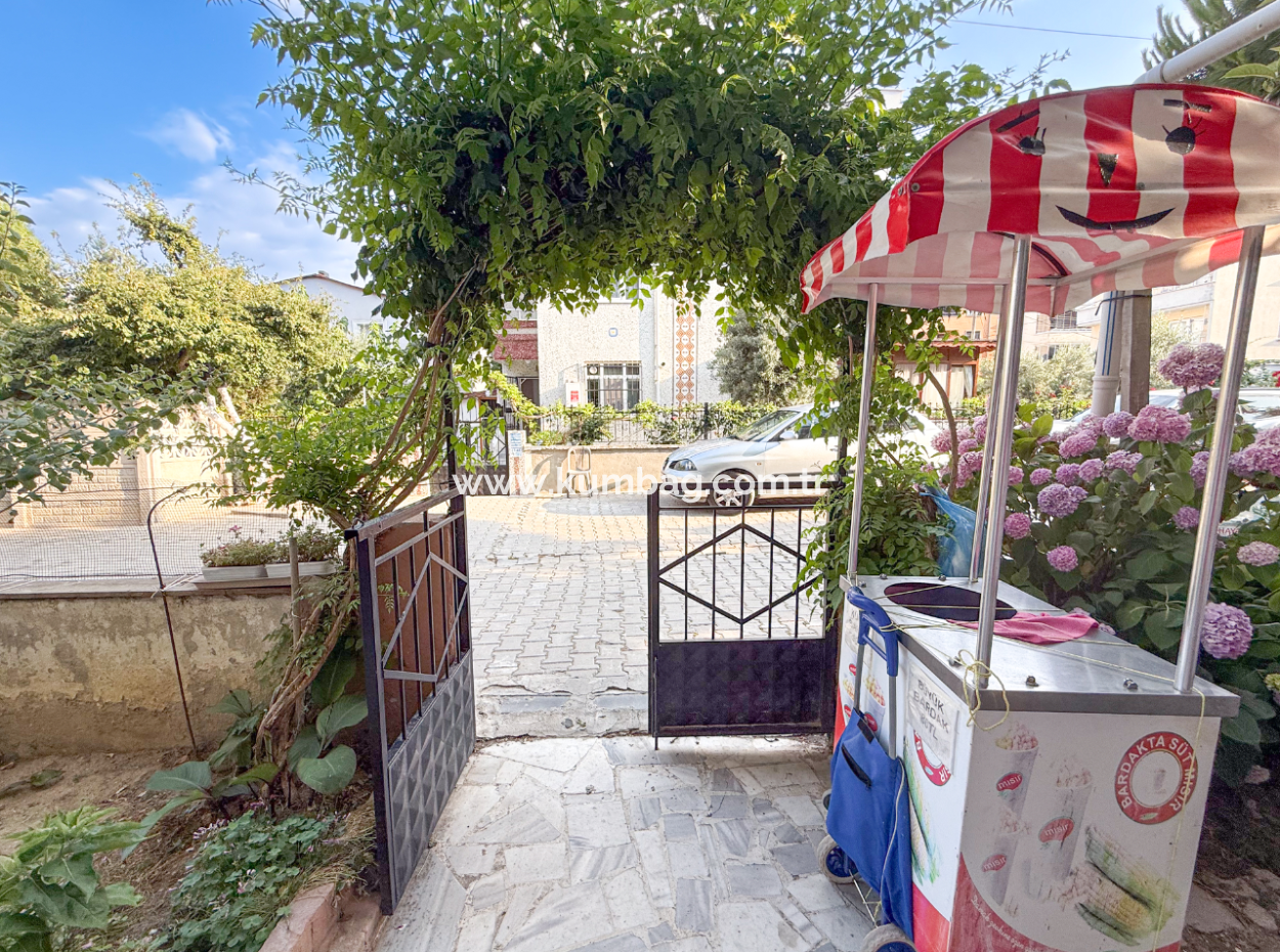 2 1 Apartment For Sale In Kumbagh Market Street