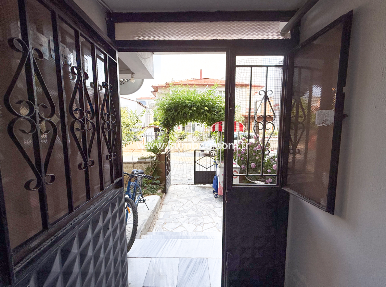 2 1 Apartment For Sale In Kumbagh Market Street