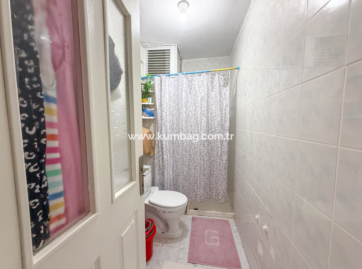 2 1 Apartment For Sale In Kumbagh Market Street