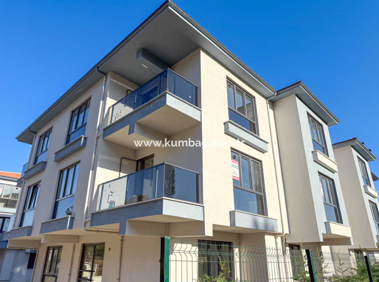 Spacious Luxury 1 1 Apartment For Sale In Barbaros With Sea View