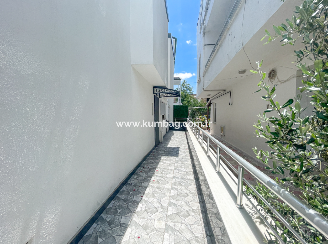 3 1 Garden Villa For Sale By The Sea In Kumbagh