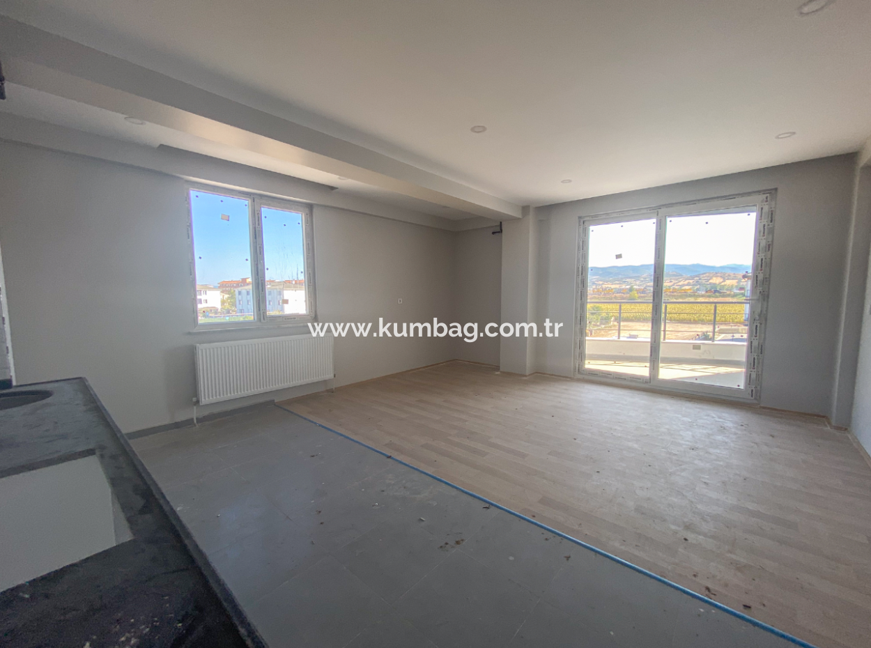 Luxury 2 1 Apartments For Rent Near The Sea In Kumbağ Complex With Pool